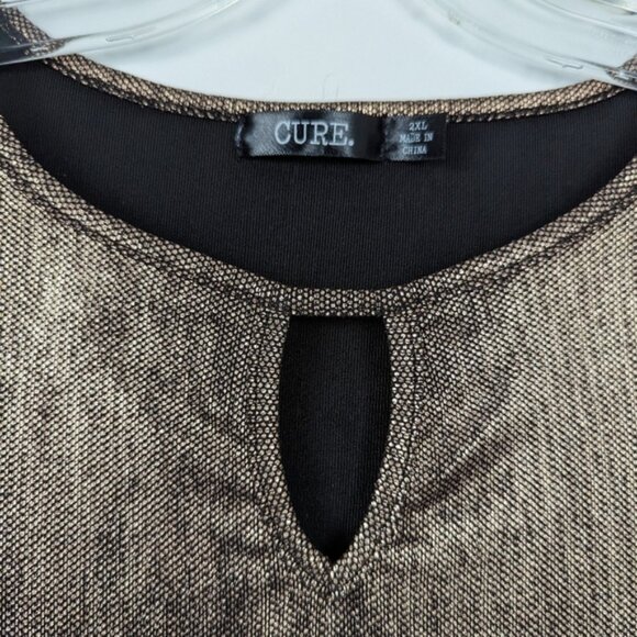 Shimmering CURE Metallic Knit Tank Top in Bronze, Size 2XL - Picture 4 of 9